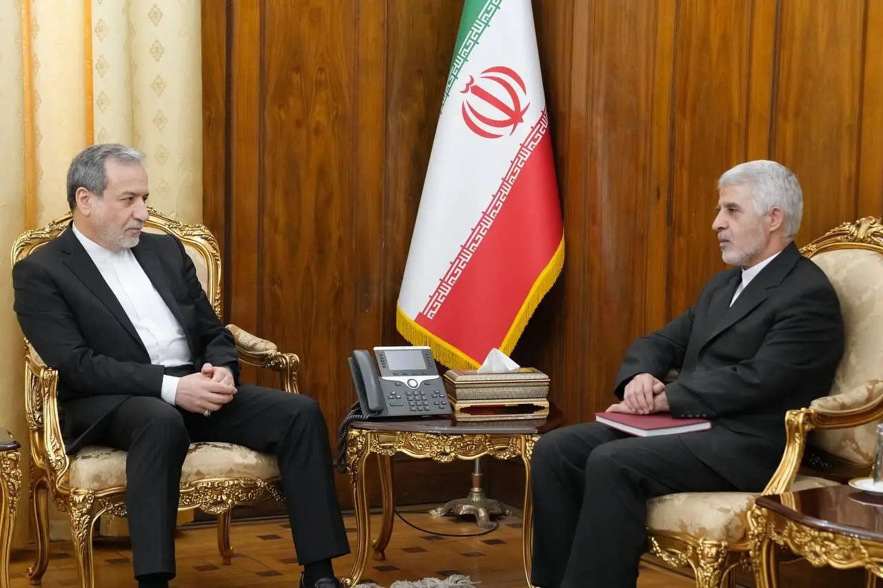 دیدار سرکنسول جدید ایران در کربلا با وزیر امور خارجه