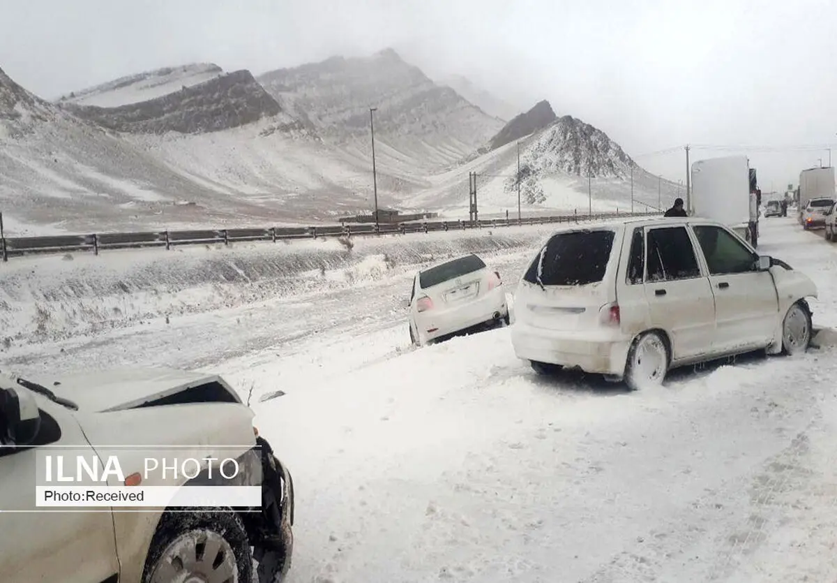 رانندگان با سرعت مطمئن حرکت کنند