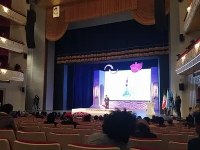 اولین جایزه رضا رویگری پس از ۶۰ سال: بچه‌های تئاتر لوطی‌تر از سینمایی‌ها هستند/ بودجه جشنواره تئاتر فجر یک هفتادم فیلم نجات سرباز رایان است!/ وزیر ارشاد: رسیدن تئاتر به جایگاه رفیع‌اش، اهتمامی ویژه می‌طلبد