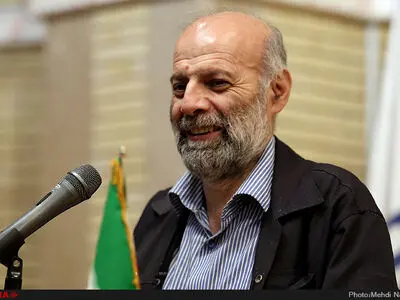 اقتصاد مقاومتی با کارگر تحقق می‌یابد/ ضرورت توجه به معاش کارگران در پسابرجام