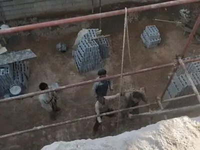 مصدومیت یک کارگر بر اثر سقوط در محل گودبرداری 