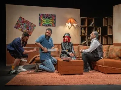 تعویق اجرای نمایش «چَفت» به دلیل مصدومیت بازیگر