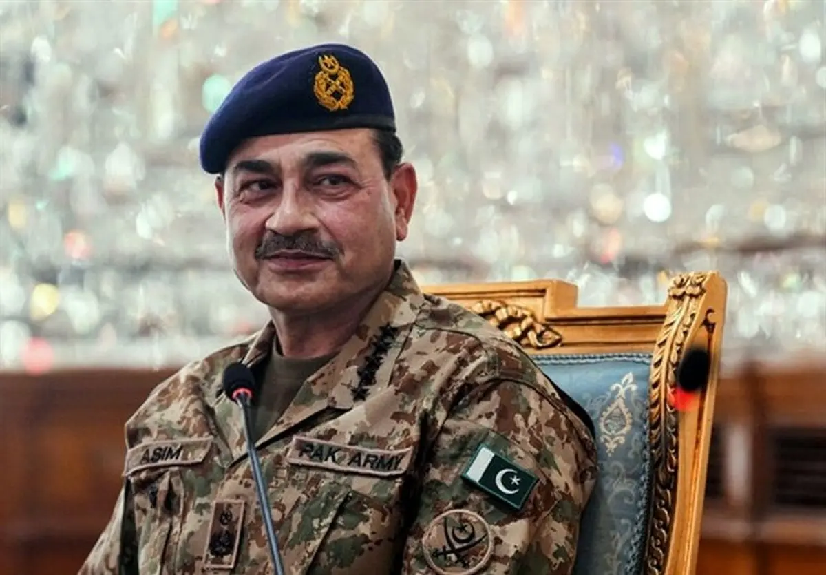 عاصم منیر وارد سوئیس شد
