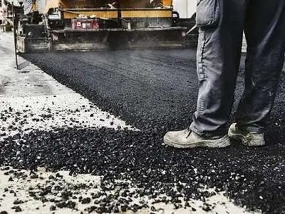 ۵۱ تن قیر رایگان برای بهسازی معابر بافت فرسوده شهرستان بن اختصاص یافت