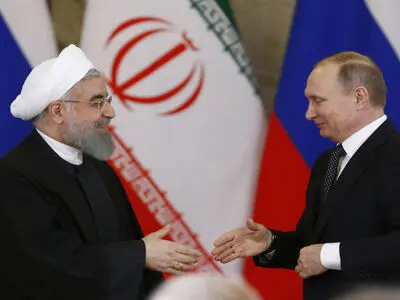بوتین یهنئ روحانی بفوزه فی الانتخابات الرئاسیة