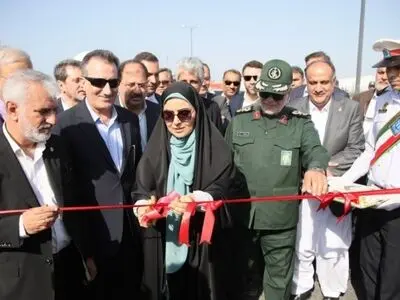 افتتاح و کلنگ زنی ۳ پروژه در بندر شهید بهشتی چابهار توسط وزیر راه و شهرسازی