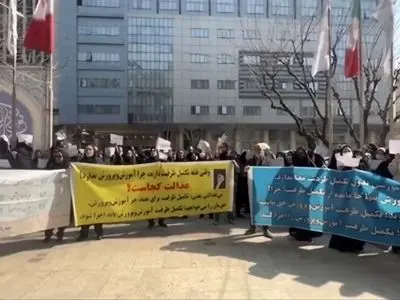 تجمع دو روزه «کارنامه سبزها» مقابل وزارت آموزش و پرورش و نهاد ریاست‌جمهوری