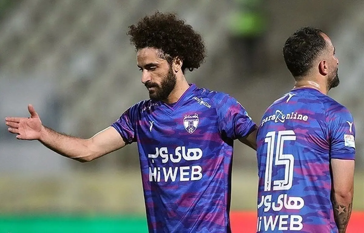 یک استقلالی از جمع آبادانی ها جدا شد
