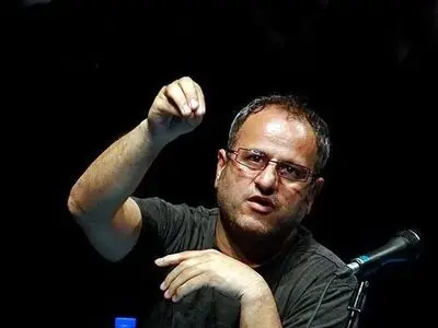 دم‌دستی‌ترین شوخی‌ها را در کمدی‌های امروز می‌بینیم/ سینمای کمدی در خدمت نگاه سرمایه‌داری