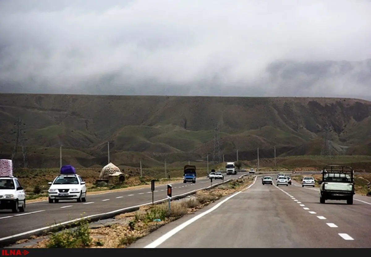 بارش باران در شمال غرب کشور/ترافیک سنگین در آزاد راه قزوین کرج