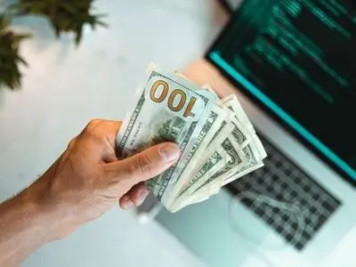 بهترین روش های کسب درآمد دلاری با برنامه نویسی