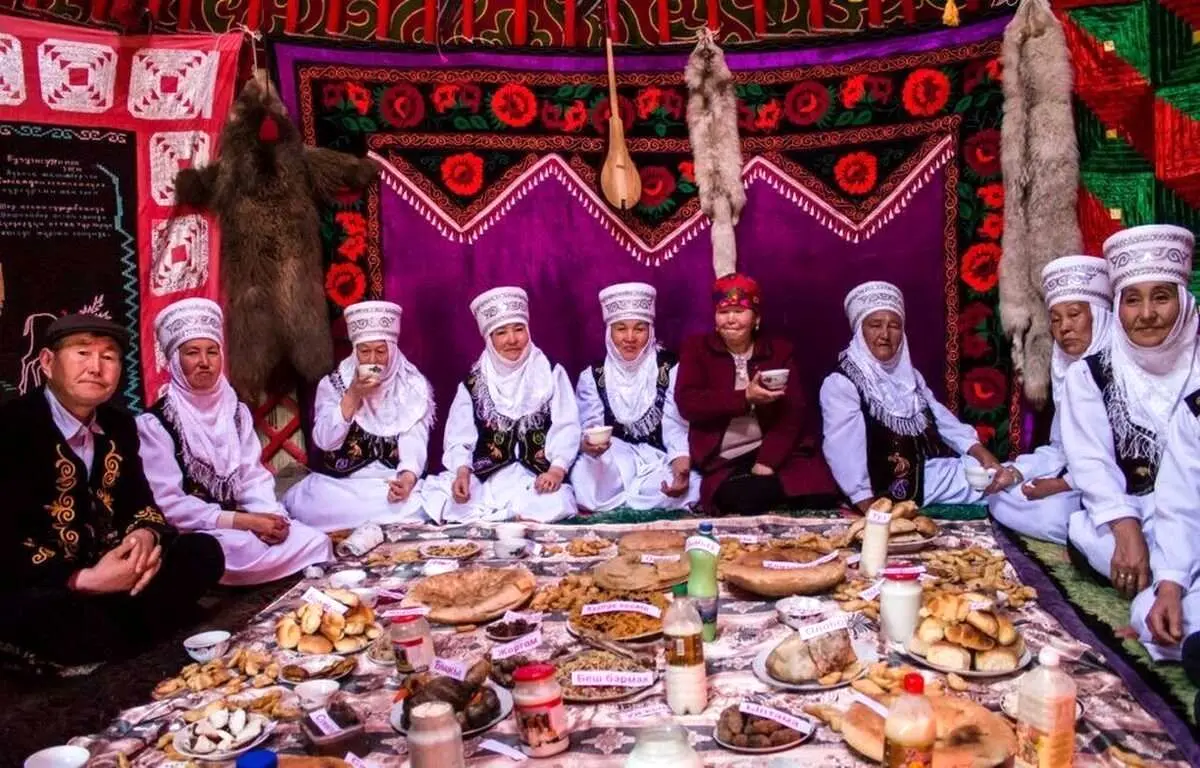 غذای نوروزی این مردم با گوشت اسب تهیه می‌شود !