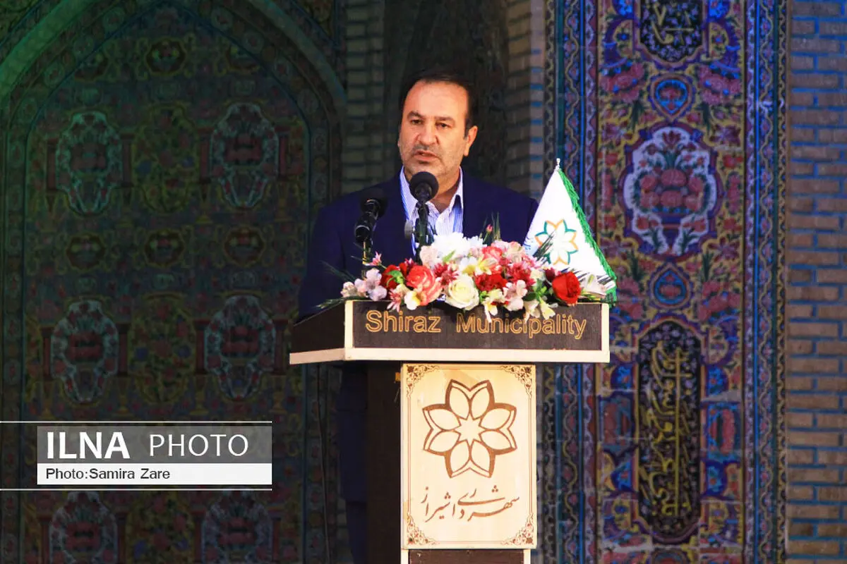روز شیراز روز پاسداشت فرهنگ، هنر و زیبایى است
