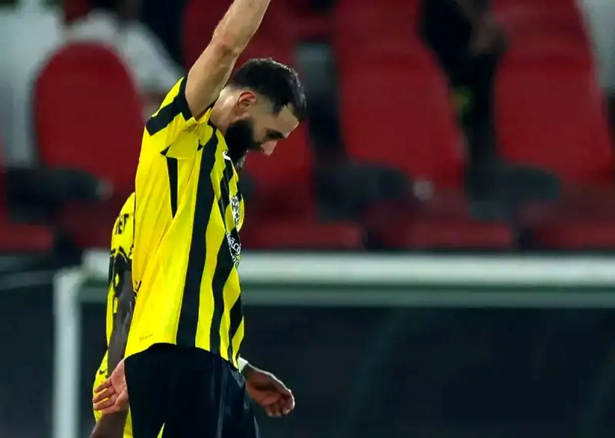 پیام بنزما به هواداران الاتحاد بعد از جابجایی جنجالی