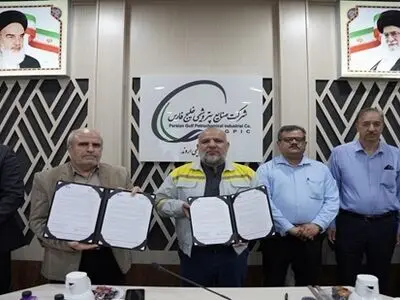 از حضور در چهاردهمین نمایشگاه تخصصی اصفهان پلاست تا انعقاد تفاهم‌نامه انتقال نیرو و مخابرات شرق
