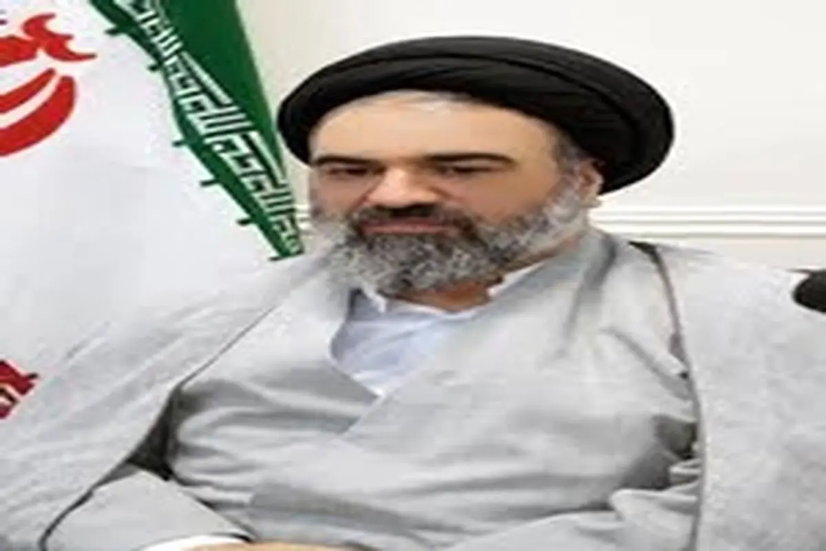 نباید اجازه دهیم مربیان آموزشی در خارج از کشور تربیت شوند