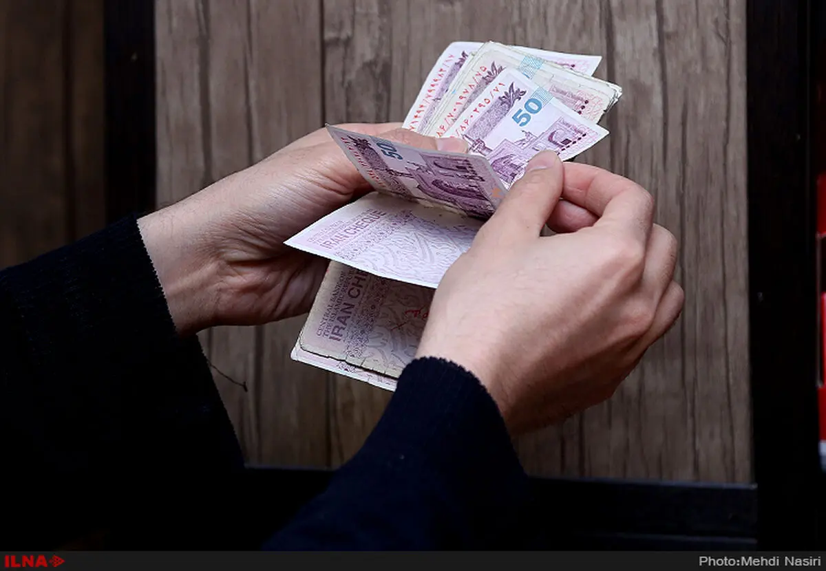 نصف کارگران هفت‌تپه مزد تیر ماه را گرفتند/انتظار بقیه در صف پرداخت