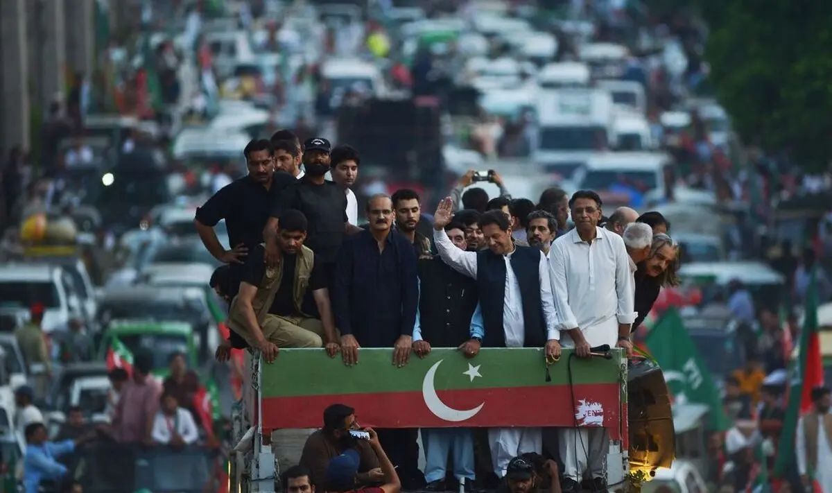 ضرب‌الاجل عمران خان برای برگزاری انتخابات زودهنگام پاکستان
