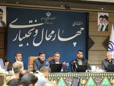 مشاور رئیس‌جمهور: چهارمحال و بختیاری کم‌برخوردار نیست/ رسانه‌ها دولت را بی‌ملاحظه نقد کنند