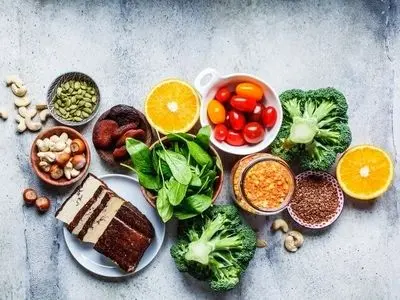 ​۱۲ خوراکی تابستانی که بدن را خنک و انرژی را حفظ می کنند