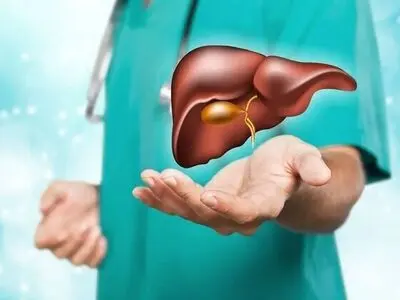 چطور بفهمیم که دچار کبد چرب هستیم؟/ بهترین نوشیدنی‌ها و غذاها برای کبد چرب