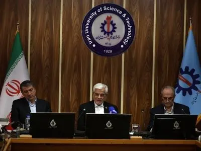 مهاجرت معکوس نخبگان و اساتید را محقق کنیم