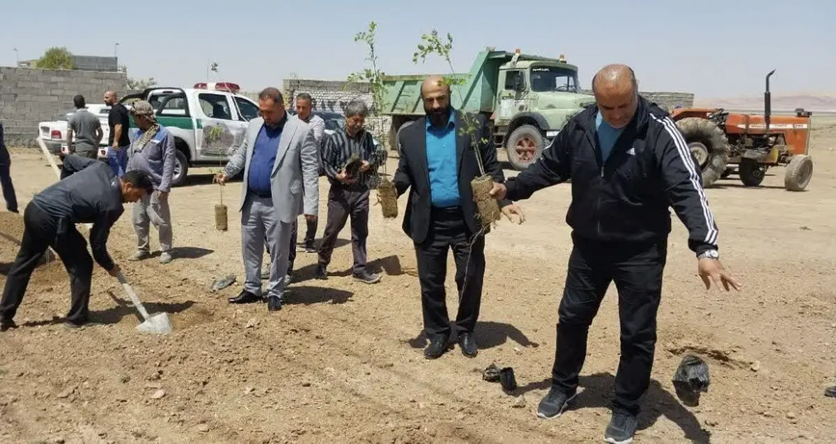 نهالکاری مشارکتی با همکاری شهروند طبیعت دوست در شهرستان اشتهارد اجرا شد