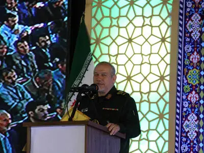 اللواء رحیم صفوی: الولایات المتحدة ستُرغَم علی مغادرة الشرق الأوسط