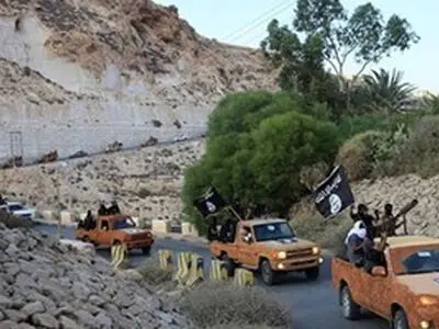 داعش ینسحب من مدینة تدمر بعد غارات روسیة کثیفة