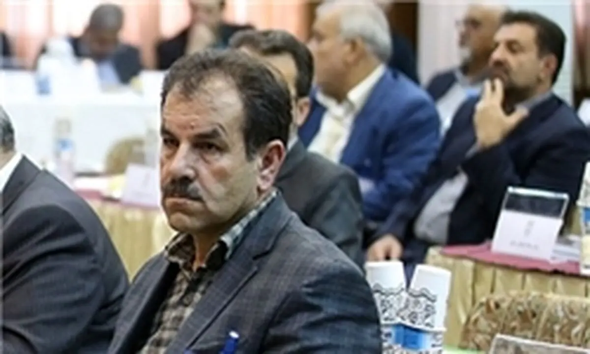 اصفهانیان: ناظران باید به صورت یکپارچه عملکرد داوران را زیر نظر داشته باشند