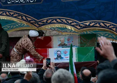 مراسم تشییع پیکر مطهر شهدای ناوشکن دنا / 3