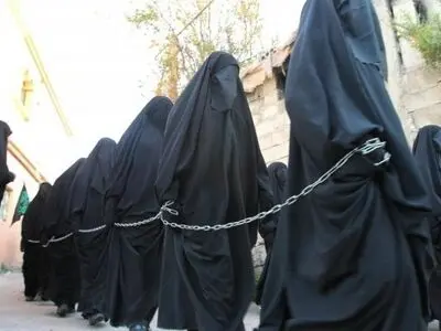 داعش حدود ۳۵۰۰ نفر را در عراق به بردگی گرفته است