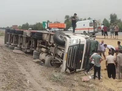 اوج تصادفات جاده‌ای در بامداد جمعه‌ی خونین خوزستان