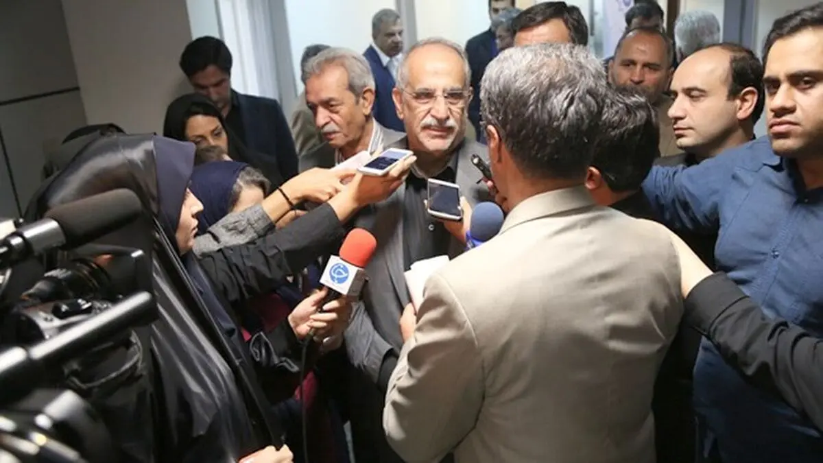 بانک‌هایی که از مصوبه نرخ سود تخلف کنند، نقره‌داغ می‌شوند