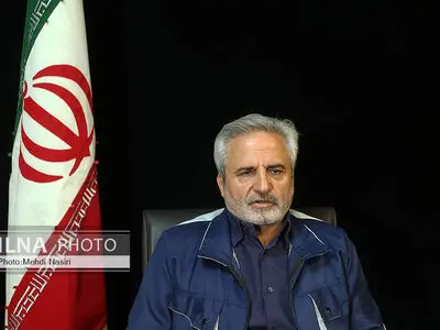 له شدن کارگران و بازنشستگان زیر بارِ «گرانی دارو»/ دارو از نان شب هم واجب‌تر است
