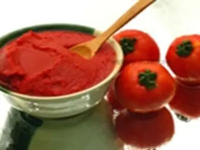 پوره گوجه فرنگی از بازار استان بوشهر جمع می‌شود