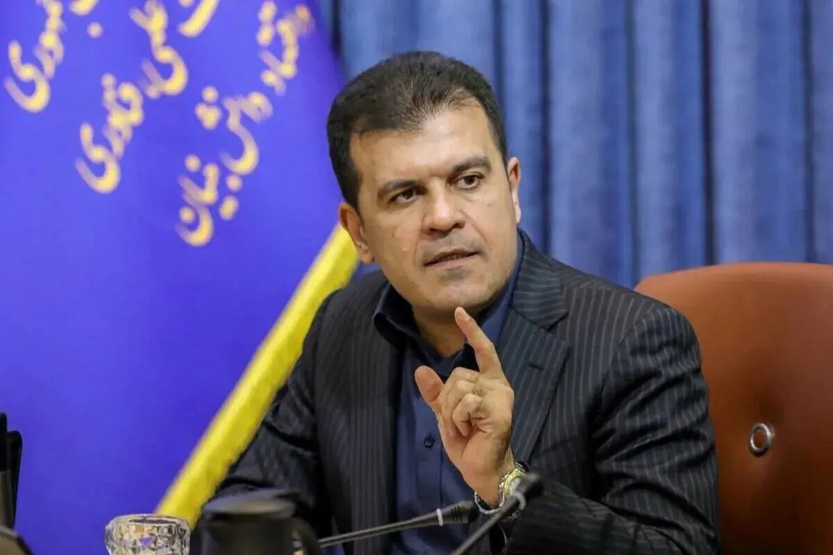 افشین‌ در جمع خبرنگاران: