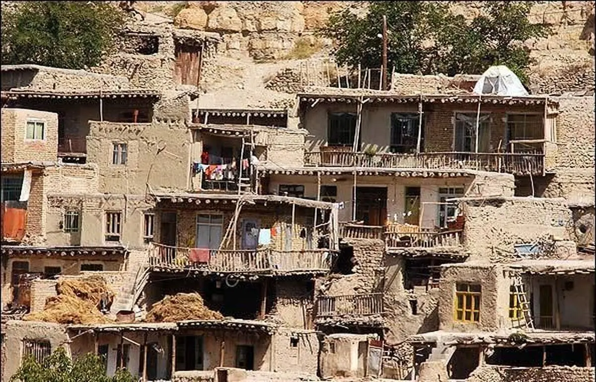 عدم وجود متولی یکپارچه در روستاها موجب هدر رفتن منابع روستایی می‌شود/ تا چند سال اخیر روستاییان متولی‌ای برای بیمه نمودن خود نداشتند
