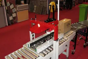 کدام دستگاه چسب زن کارتن برای شما مناسب تر است؟