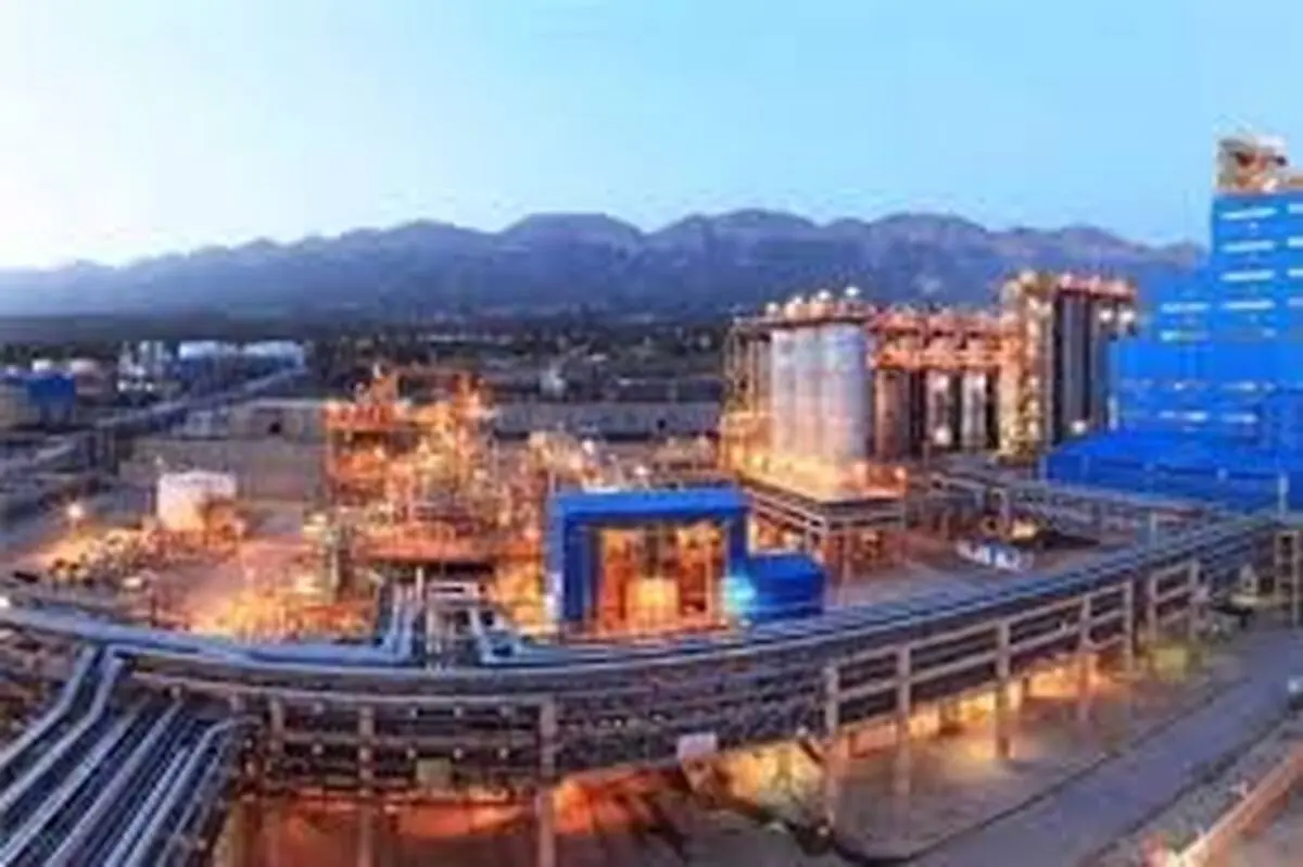 افتتاح فاز دوم پتروشیمی ایلام نویدبخش توسعه صنعتی استان است