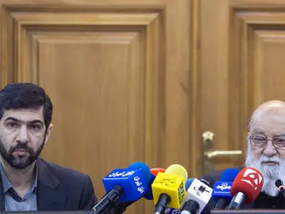واکنش چمران به استفاده شخصی از برخی املاک شهرداری/ هرکس در این زمینه خبری دارد بگوید به او جایزه می‌دهیم/ بی‌خبری رئیس کمیسیون برنامه و بودجه شورا از ارزش املاک تصاحب شده