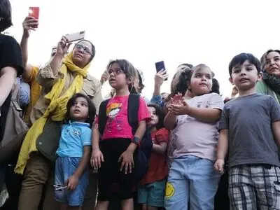 پنجمین روز از جشنواره نمایش عروسکی «تهران-مبارک»/ هنرمندان ارمنستان با «دریاچه قو» به قشقایی می‌آیند 