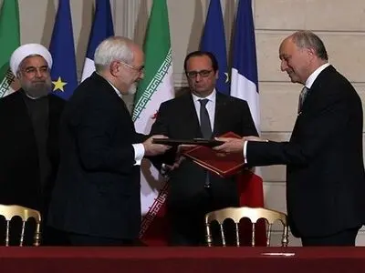إیران وفرنسا ترسمان خارطة التعاون بینهما عبر توقیع 20 وثیقة