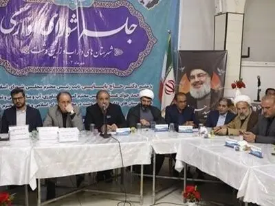توجه به کرامت و معیشت کارکنان جزو اولویت‌های وزارت بهداشت است