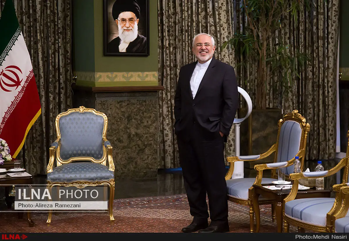 ظریف فرارسیدن سال نو میلادی را تبریک گفت + عکس