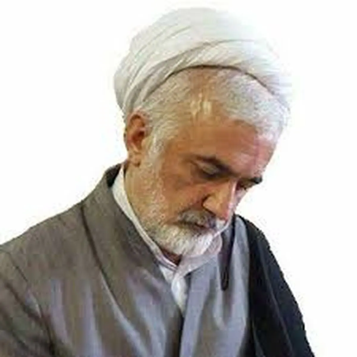 نباید به حوزه فرهنگ جزیره ای نگاه شود