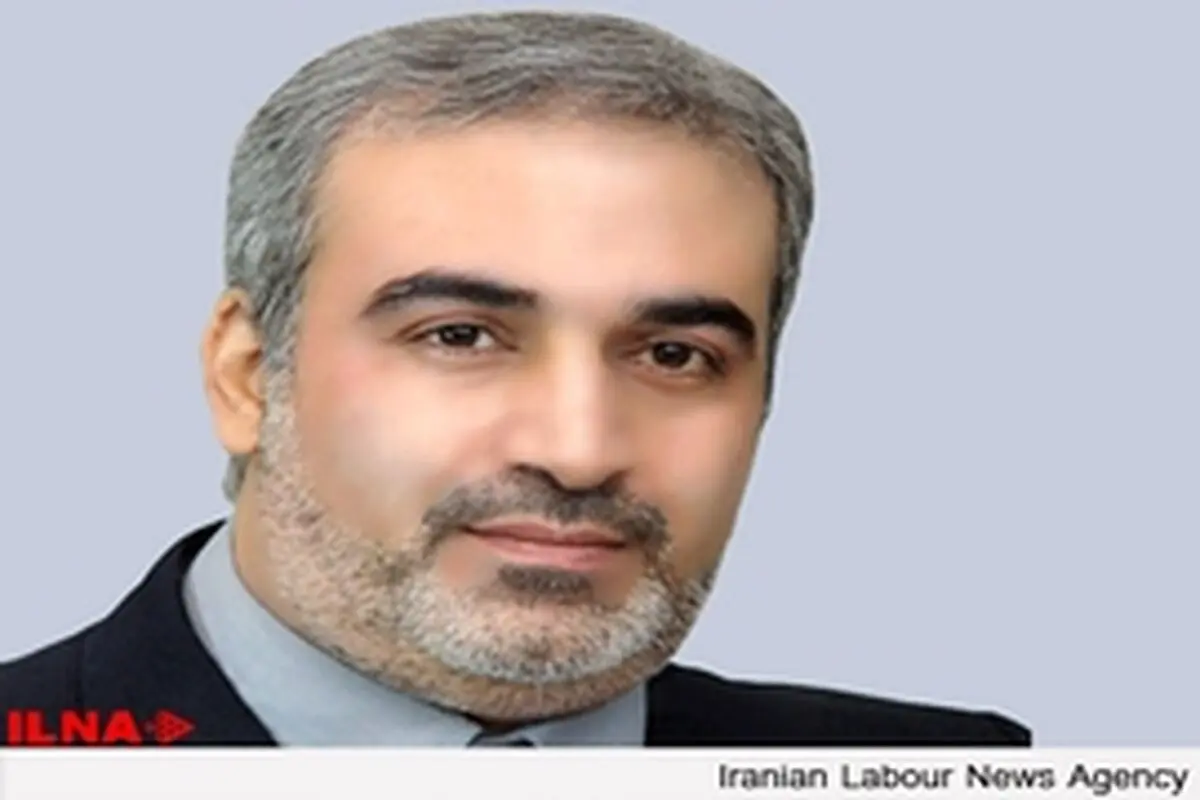 احمدی‌نژاد به دنبال تشکیل دادگاهی برای تبرئه خویش است / دولت حقایق را افشا کند