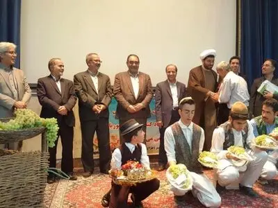 تولید ثروت و اشتغال با ایجاد زنجیره فرآوری انگور