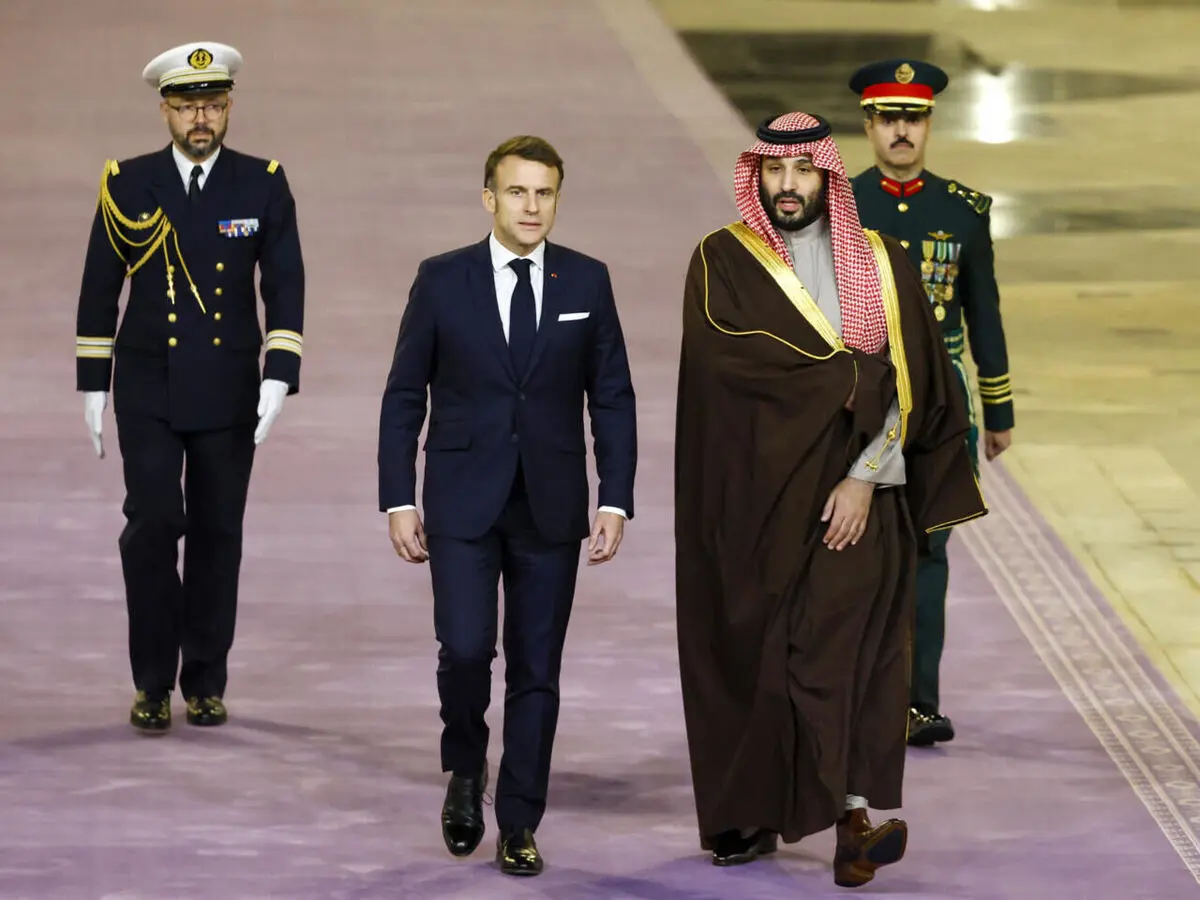 ماکرون و بن سلمان خواستار برگزاری انتخابات ریاست جمهوری در لبنان شدند
