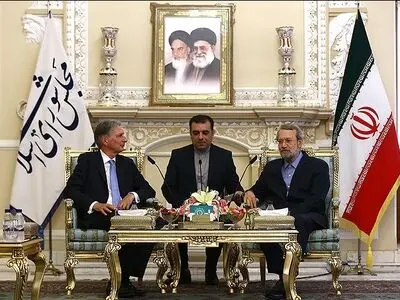 رفتار دولت انگلیس در مورد ایران باید تغییر کند